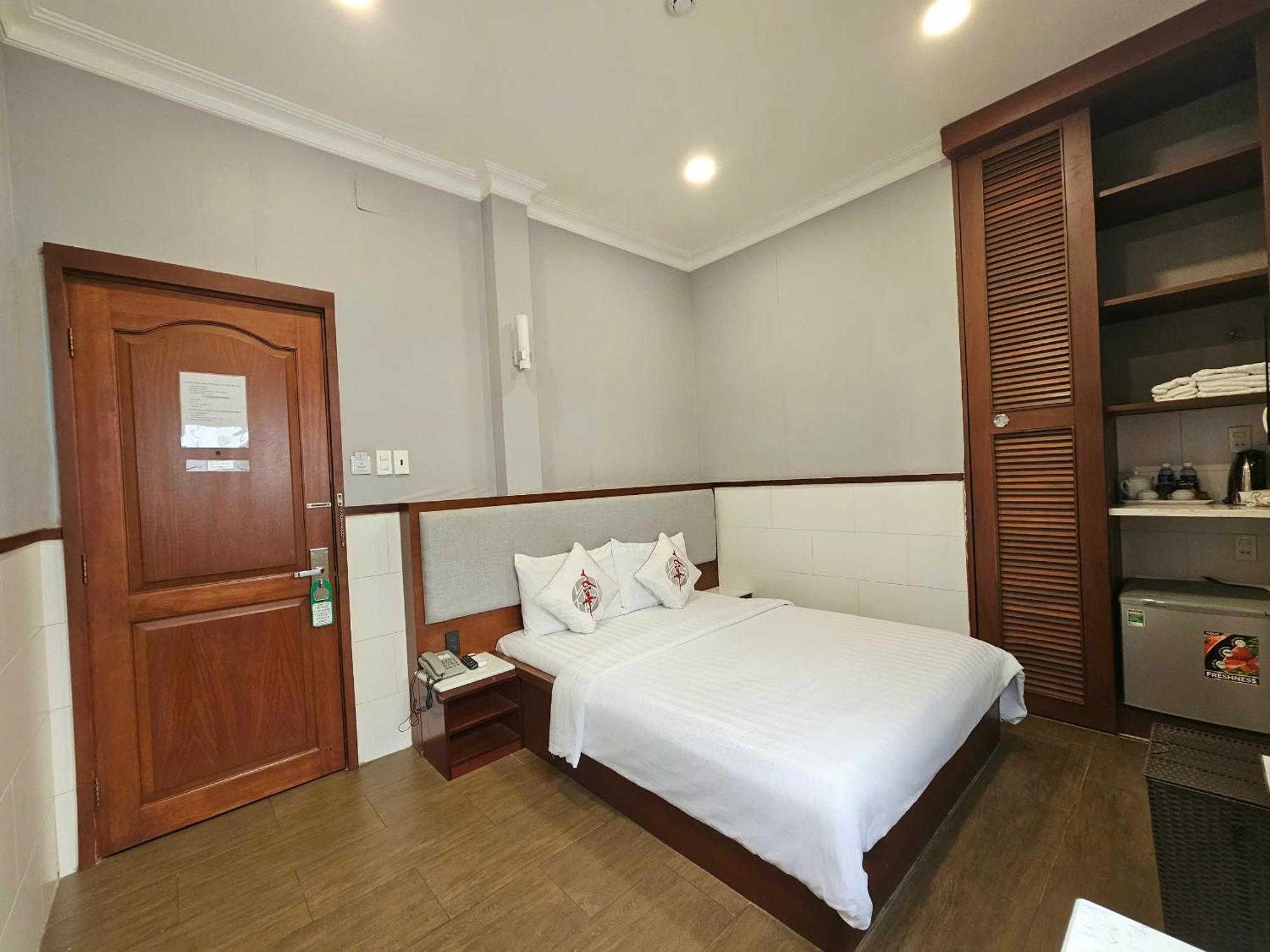 Van Hoa Hotel مدينة هوشي منه المظهر الخارجي الصورة